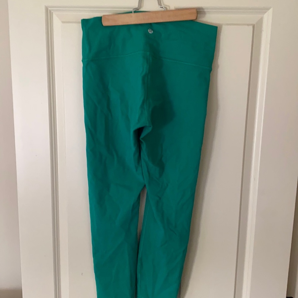 Lululemon yoga pants